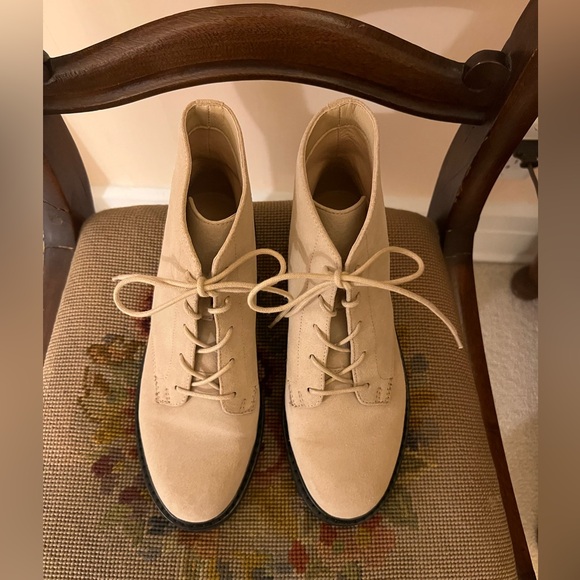 Jcrew Gwen lug sole lace up ankle boot in suede Size: 6.5 *New without tags* - Picture 12 of 15